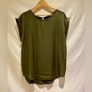 Banana Republic Satin-Front Tunic, Olive Green, size L
